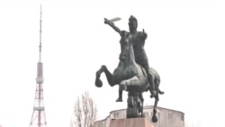 Վարդան Մամիկոնյանի արձանը Երևանում