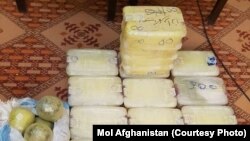 ارشیف، په یوه کور کې نیول شوي نشهیي مواد