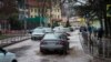 Владивосток: подпорная стена упала на припаркованные автомобили