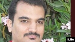 خسرو صادقی بروجنی، روزنامهنگار و پژوهشگر
