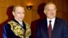 В Душанбе следят за встречей Путина с Каримовым