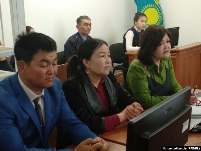 Талдықорған қалалық сотында Сайрагүл Сауытбайдың шағымы бойынша өткен сот процесі. Алматы облысы, 28 наурыз 2019 жыл.