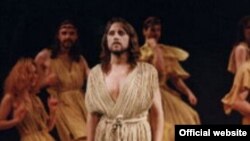 Sankt-Peterburq Rok Opera Teatrının ifasında "Superulduz İsa Məsih" müzikli