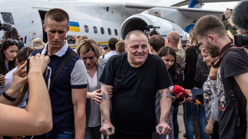Русия Украинага тапшырган тоткыннар арасында кырымтатар активисты Эдем Бекиров та бар