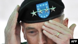 U.S. General David Petraeus (file photo)