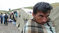 Узбекский беженец в лагере около деревни Бараш в приграничном районе Кыргызстана, куда убегали сотни узбеков в дни после насилия.