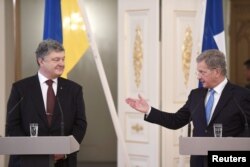 Petro Poroșenko cu președintele Finlandei Sauli Niinisto.