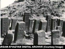 Khachkars in the Julfa cemetery in 1915