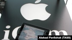 На сторінці Apple у Facebook користувачі пишуть #CrimeaIsUkraine і #CrimeaIsNotRussia