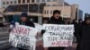 Қозоқ фаолининг ўлимини тергов қилишга даъват қилганлар ҳибсга олинмоқда (ВИДЕО)