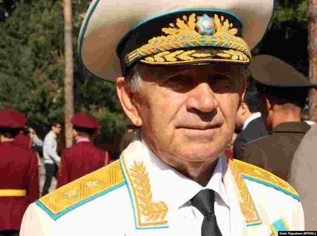 Генерал-лейтенант Степан Шуткин, первый генеральный прокурор Казахстана. 