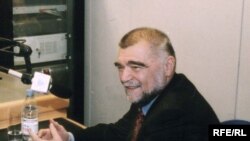 Stjepan Mesić u studiju RSE, 21.12.2002.