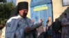 «В мене є сильніша зброя»: священник з Дружківки, якого катували у 2014-му, розбудовує українську церкву на Донбасі