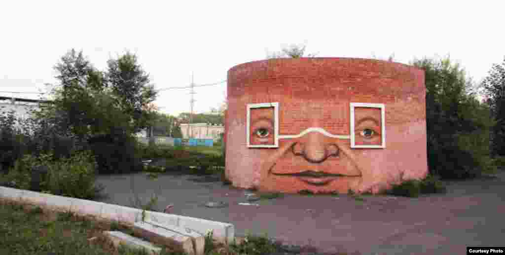"Watcher Man" in Krasnoyarsk (2011)