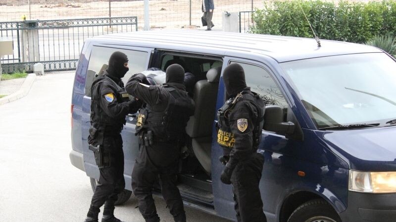 U Mostaru uhapšene dvije osobe sa Interpolove potjernice