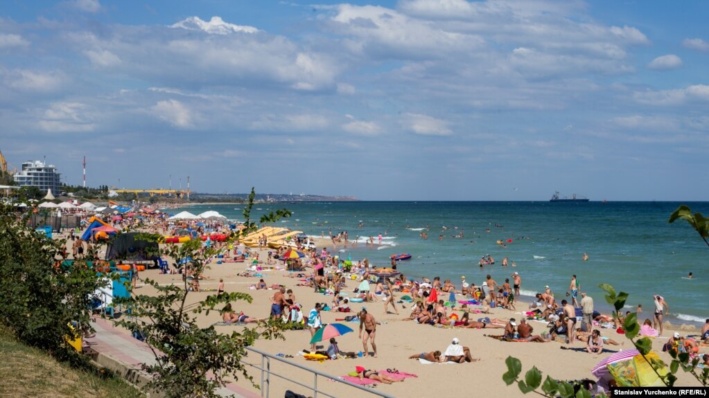 Пляж у Чорноморську (архівне фото)