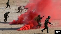 Afghan National Army soldiers participate in a combat training exercise. (file photo)