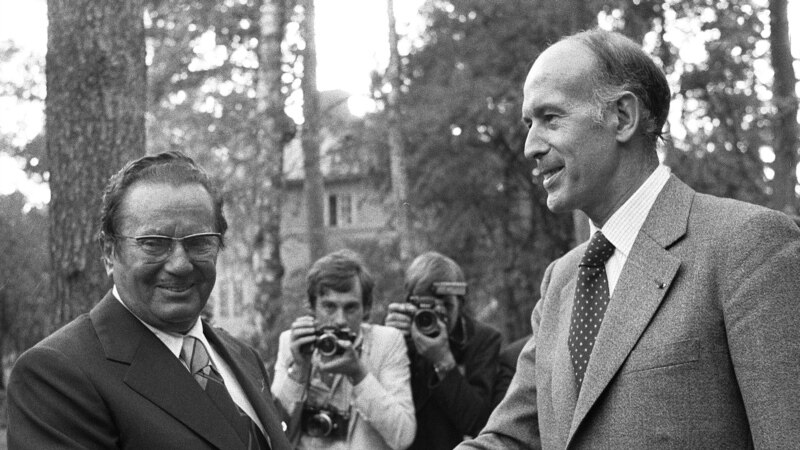 Fostul președinte francez Valéry Giscard d'Estaing a muri