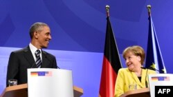 Presidenti amerikan, Barack Obama, gjatë një konference për media me kancelaren gjermane, Angela Merkel,Hanover, 24 prill 2016