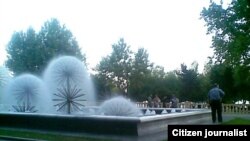 Azerbaijan - new fountain in Seaside Park in Baku, 15Aug2011