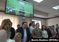 Мосгорсуд оставил под арестом Анну Павликову, члена группы "Новое величие"