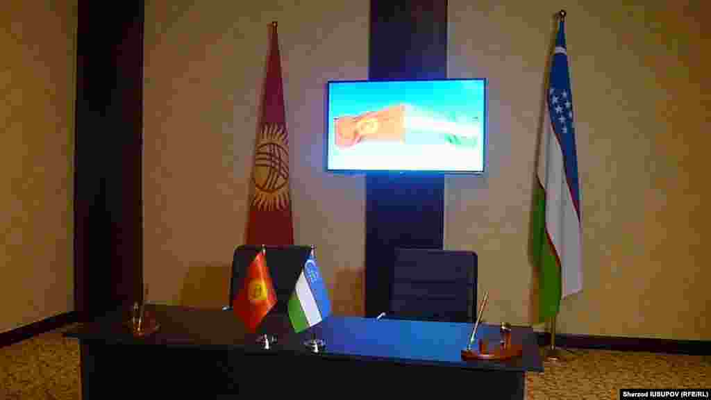 Uzbekistan / Kyrgyzstan - October 26 Uzbek delegation consisting of 140 people came to the city of Osh.