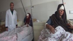 زنانی که در اثر انفجار موتربمب و حمله گروهی طالبان در ولسوالی بگرام ولایت پروان زخمی شده اند ۱۱ دسمبر ۲۰۱۹