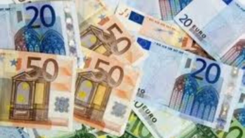 Еврозоната одобри транша од 6,7 милијарди евра за Грција