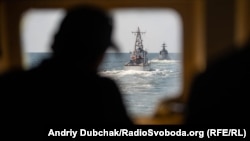 Артилерійські бойові стрільби у Чорному морі під час навчань Sea Breeze 2019, архівне фото 