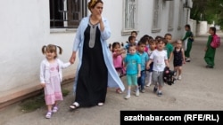 Turkmen authorities have ordered public-sector workers to enroll their children in state kindergartens that were left almost empty after a fee increase. (file photo)