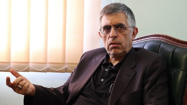 تلاش صداوسیما برای امنیتی کردن اختلاف‌ها بر سر جنگ و صلح؛ گفت‌وگو با حسین رزاق