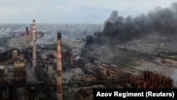 Завод «Азоўсталь» у Марыюпалі пад расейскім абстрэлам, травень 2022