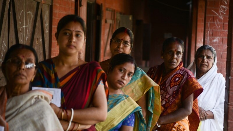 هند: د انتخاباتو شپږم پړاو کې خلکو رایې واچولې 