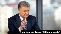 Порошенко закликав «створити тимчасову слідчу комісію і допитати всіх учасників процесу»