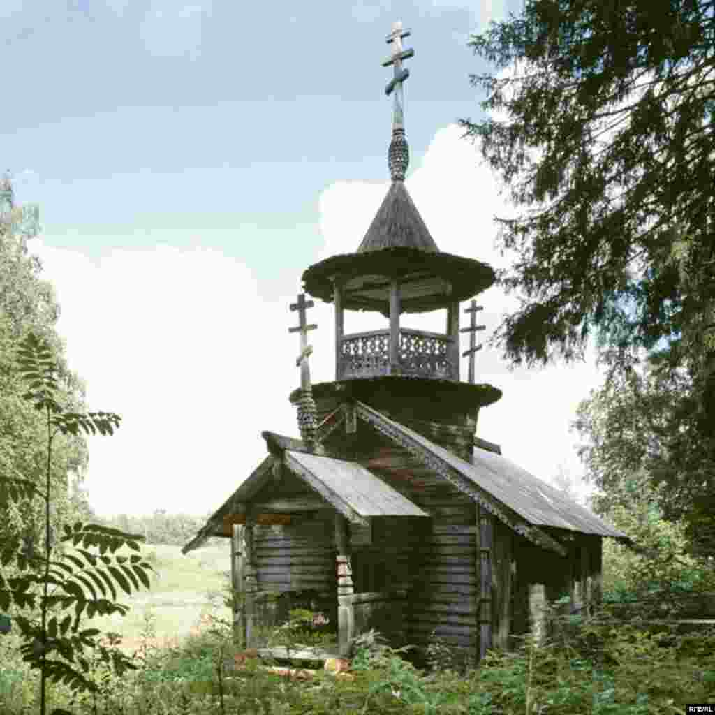 Russia's Vanishing Wooden Churches #37