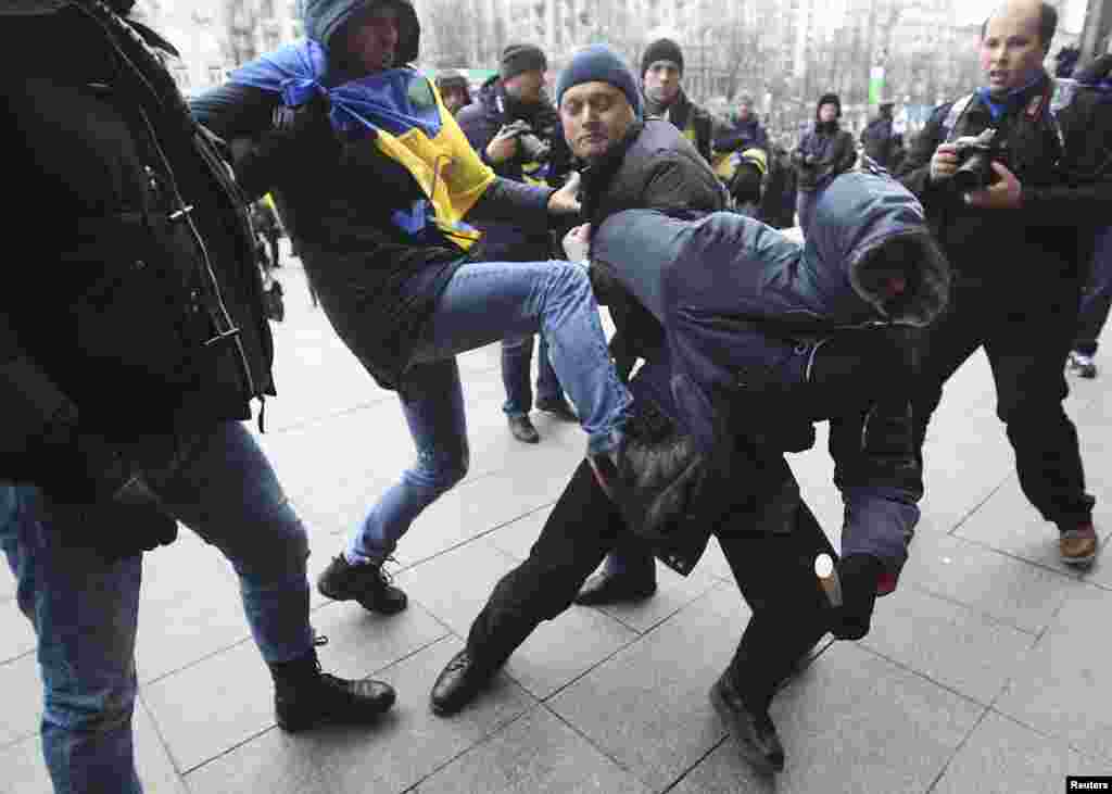 درگیری در کیف