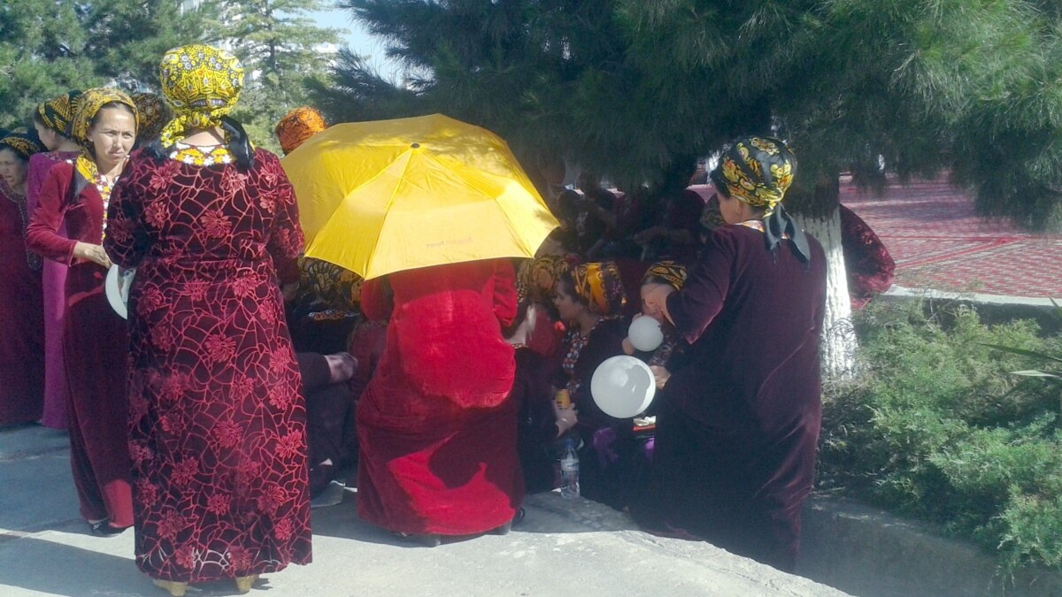 ДОРОГОЙ АРКАДАГ: Если у нас есть права может просто хотя бы объясните нам