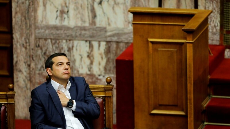 Tsipras: E marrë përgjegjësinë e plotë politike për tragjedinë e zjarrit