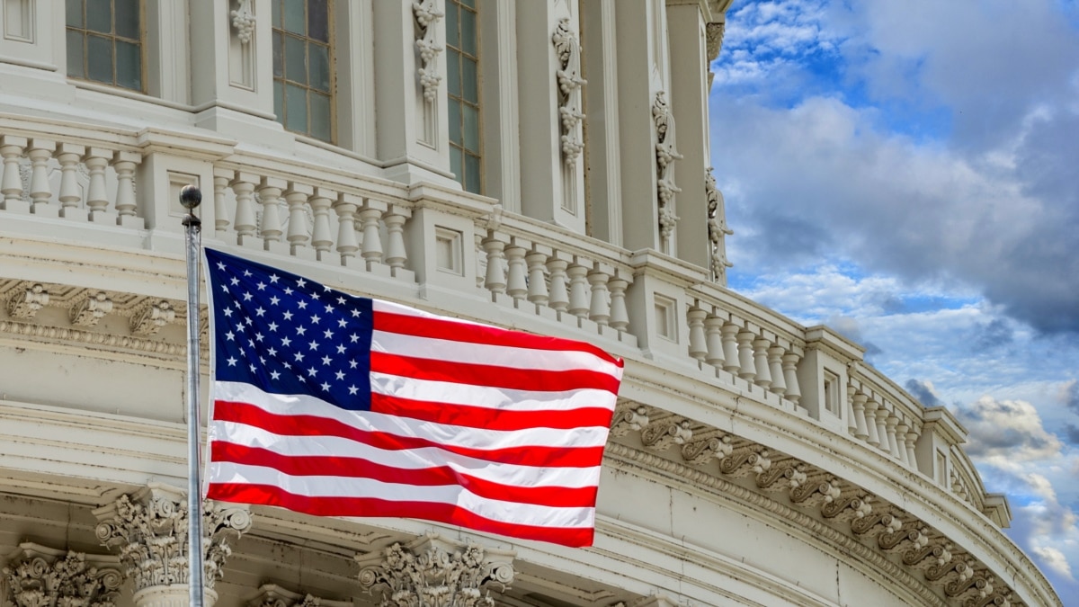 Сенат США ухвалив тимчасовий законопроєкт для запобігання урядовому шатдауну Сенат США ухвалив тимчасовий законопроєкт для запобігання урядовому шатдауну