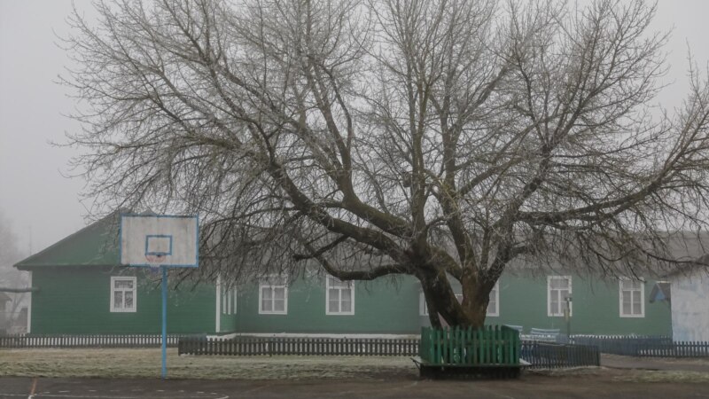 На Камянеччыне адстаялі адзіную беларускамоўную школу ў раёне