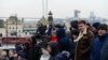 Во Владивостоке прошел митинг против установки ЭРА-ГЛОНАСС