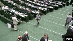 Иран парламентінің кезекті отырысы жүруде