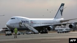 ایران و شرکت هوا و فضای بوئینگ آمریکا در خرداد ماه امسال قرارداد خرید ۸۰ فروند از بوئینگ و اجاره ۲۹ فروند هواپیمای دیگر را امضا کردند.