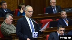 Armenia - Armen Rustamian (R), Levon Zurabian (C) and other opposition deputies during a parliament session in Yerevan, 5Feb2014.