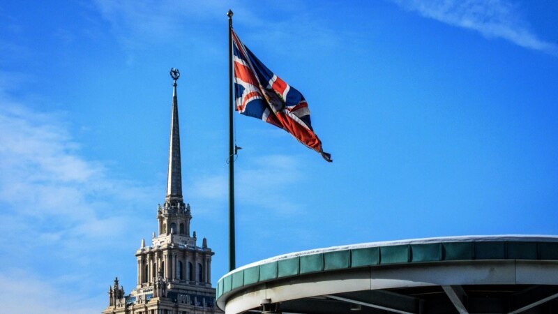 Rusia expulzează un diplomat britanic acuzat de spionaj. Londra, avertizată să nu escaladeze tensiunile