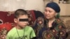 Гульмира Фаткулина с сыном Дамиром. Актюбинская область, Шалкар, 28 января 2019 года.