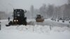 ДСНС: штормове попередження в дії, 147 населених пунктів без електрики, зі снігових наметів витягли понад 260 авто