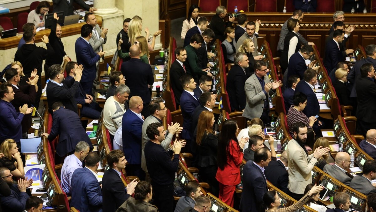 verhovnaya-rada-naznachila-mestnye-vybory-na-25-oktyabrya Верховная Рада назначила местные выборы на 25 октября