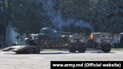 Tancul a fost transportat pe teritoriul viitorului muzeu