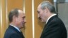 Технология власти: «Путин наслаждается благами власти, а Лукашенко - самой властью»